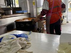 -黄阿姨锅贴大王(万航渡路店)