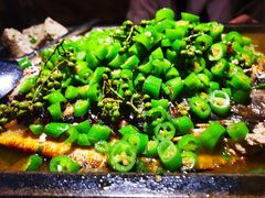 -探鱼·鲜青椒爽麻烤鱼(银泰城店)