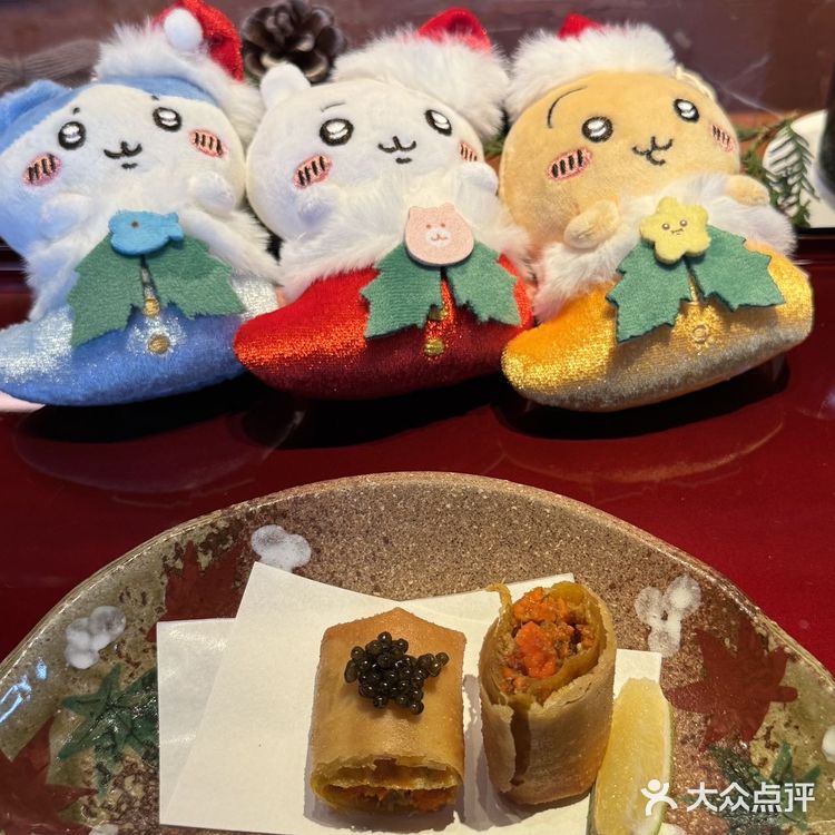 武汉果然大城市和chiikawa娃娃过圣诞