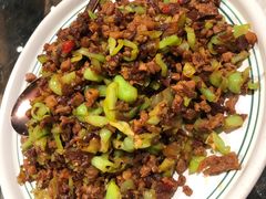 -云海肴·汽锅鸡·云南菜(天山百盛优客店)