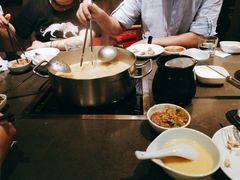 -捞王锅物料理(上海世茂广场店)