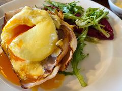 -ROAST coffee & eatery