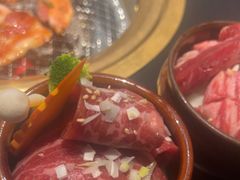 -山川小町·极番烧肉(新地假日广场店)