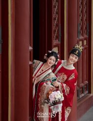 -都市丽人婚纱摄影