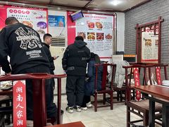 -湖南人家湘菜馆(镇江路店)