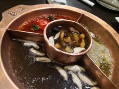 菌王奇香锅-滇釜火锅·能喝汤的火锅(车公庄店)