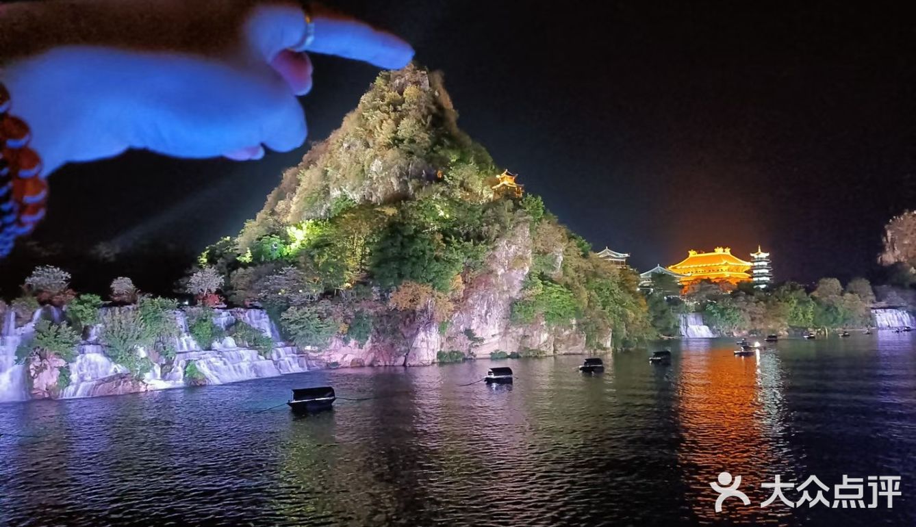 发现在柳州真的是一天三餐都离不开螺蛳粉