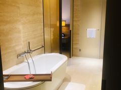 -上海衡山路十二号华邑酒店