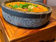 -云海肴·汽锅鸡·云南菜(天山百盛优客店)