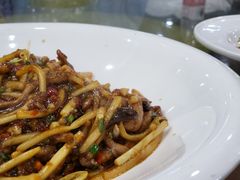 鱼香肉丝-椒香川流不息川菜馆(二七北路店)