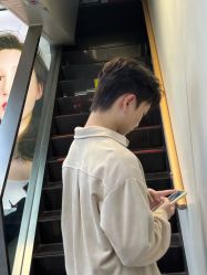 -藤野造型专业烫染接发