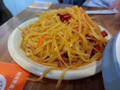 酸辣土豆丝-陈傻子餐厅(世纪都会店)