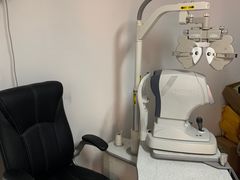 -目艮眼镜SHOWROOM(品牌集合店)