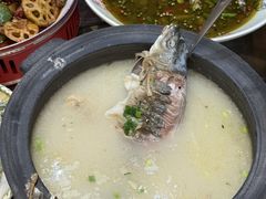 -土砂锅生态山庄·非遗砂锅雅鱼