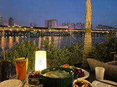 -酤居湖景音乐餐吧(安宁店)