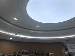 -雅悦齿科(顾村公园店)