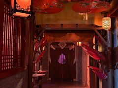 -暴风岛沉浸式体验馆(百联世纪店)