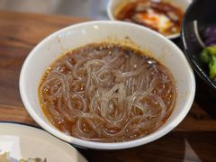 -万记麻辣烫国展总店