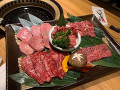 -炼火烤肉店