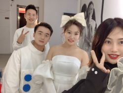 -红番婚纱礼服