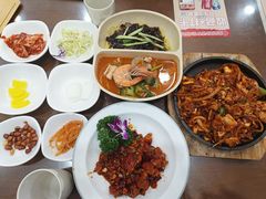 -贵宾庄炸酱面·韩式料理(高区店)