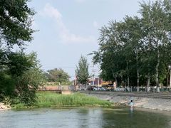 -北京市海淀外国语实验学校