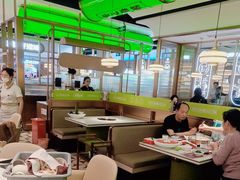 -洪氏嗨捞·广东猪肚鸡·椰子鸡火锅(西咸万象城店)