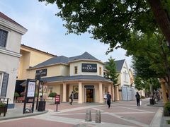 -COACH蔻驰(赛特奥特莱斯店)