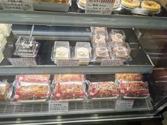 -红宝石·鲜奶小方·海派西点房(南丹店)