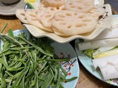 -肖肖酸萝卜鱼火锅(总店)