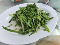 -新峰肉骨茶