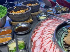-哈哈碳都·牛肋条无限自助烤肉(台江万达店)