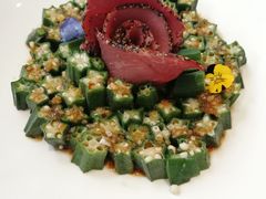 黑椒牛肉拼秋葵-将相和·海鲜蒸饺大连菜