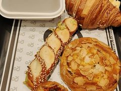-BUTTERFUL&CREAMOROUS 黄油与面包(三里屯太古里店)
