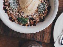 -ROAST coffee & eatery