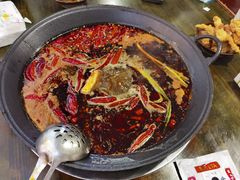 -黄潇洒老火锅(九眼桥宏济巷店)