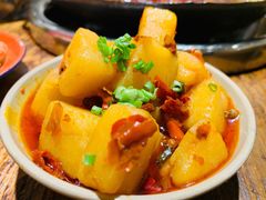 耙土豆-四小区火锅·巷子里的重庆火锅(花照壁店)