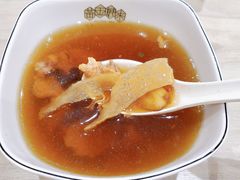淮山杞子螺頭燉雞湯-黄金烧味(新禧大楼店)