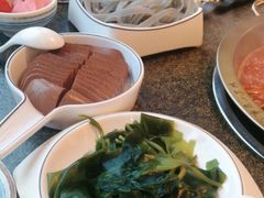 -小天鹅火锅·一线江景洪鼎旗舰店(洪崖洞店)