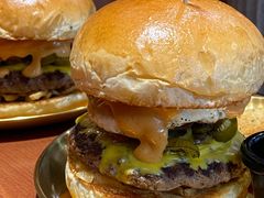 火烤墨西哥鲜椒牛肉汉堡-魏斯理汉堡(西安沣东吾悦店)