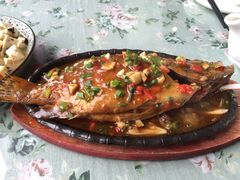 铁板臭鳜鱼-黄山阿拉酒店(黄山风景区换乘中心店)