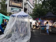 -吴山路夜市