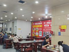 -牛一嘴·兰州牛肉面·大盘鸡(财富中心店)