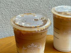 -星巴克臻选(南京金茂览秀城店)