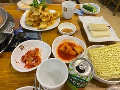 -喇喇排骨火锅·传统韩式脊骨汤(望京西园总店)