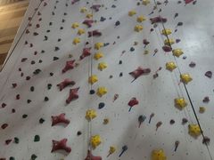 -山之巅攀岩馆(太古城店)