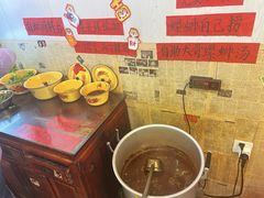 -柳州肥姨妈大骨螺蛳粉(东靖路店)