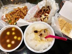-六合夜市