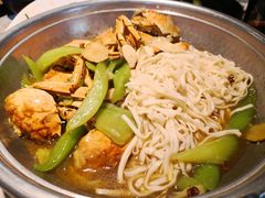-沪小胖小龙虾(淮海中路旗舰店)