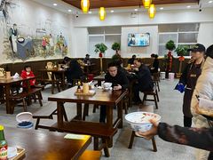 大堂-裕新楼粉面馆·石磨手工粉(四方坪店)